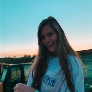 Meet your Posher, Avery